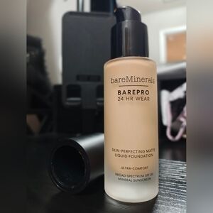 bareMinerals BAREPRO 24HR Wear Liquid Foundation Shade Medium 30 Warm New